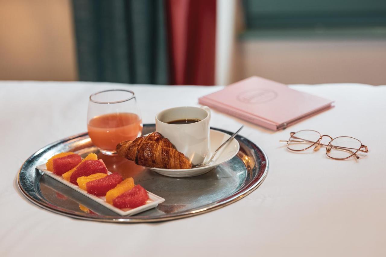 Hotel Le Petit Париж Экстерьер фото